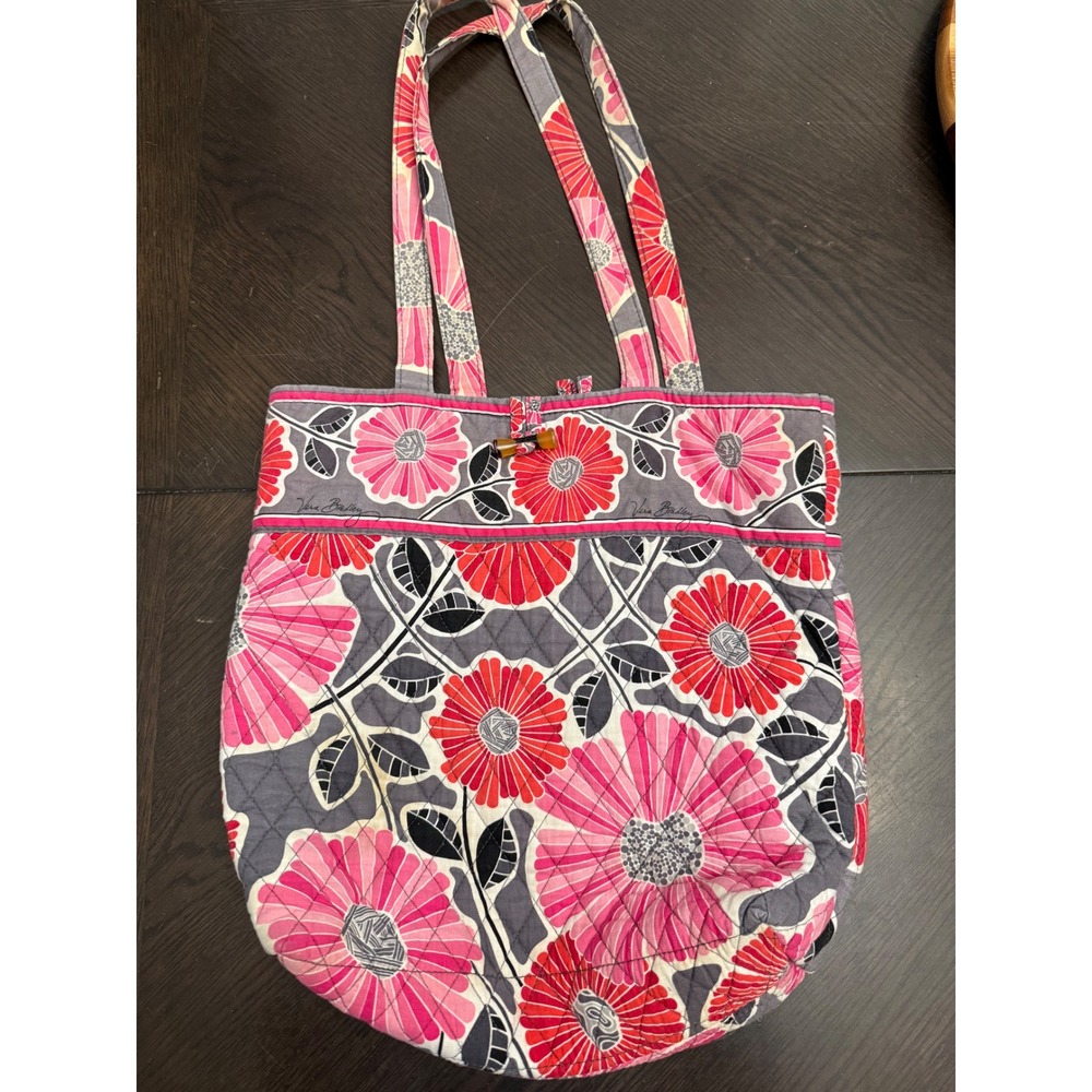 Vera Bradley English Rose Quilted Cotton‎ Tote Bag Floral Pink Red Grey Toggle